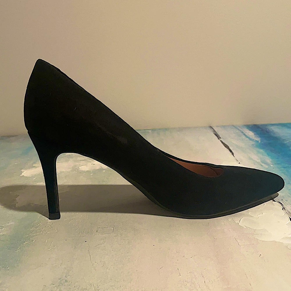 A New Day Black Suede Pumps Size 8